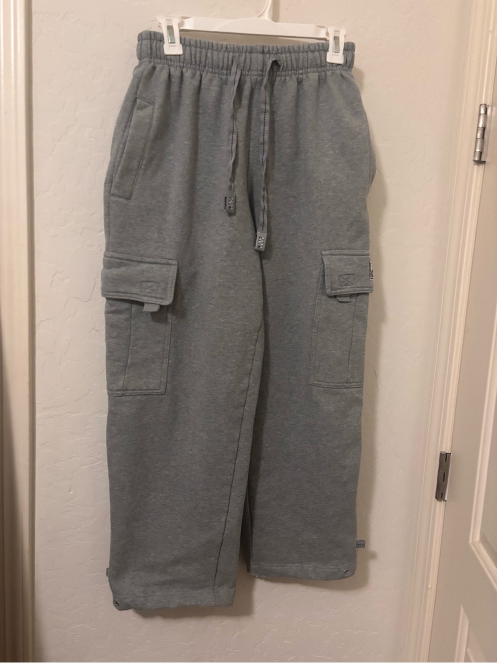 Gray Pro Club cargo sweatpants about 26in inseam #cargo #activewear #proclub